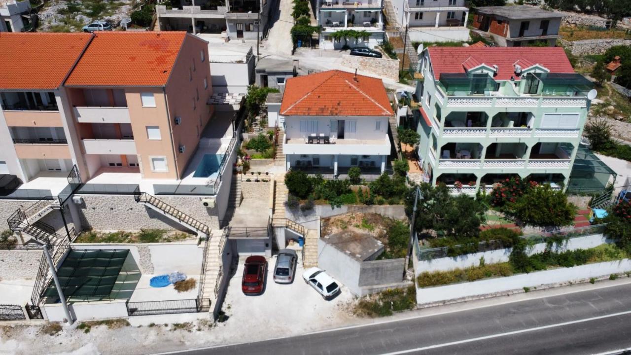 Apartmani Skalinada 玛里纳 外观 照片